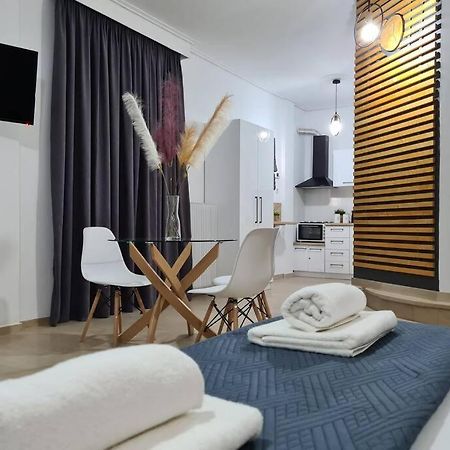 Apartment In The Heart Of The City 4 Лариса Екстериор снимка